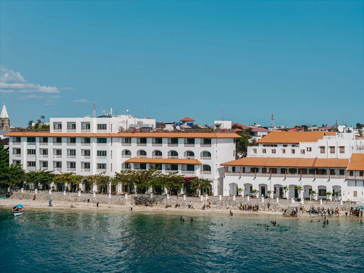 Self-Catering vs Hotel Stays by the Sea: Which Suits a Coastal Break?